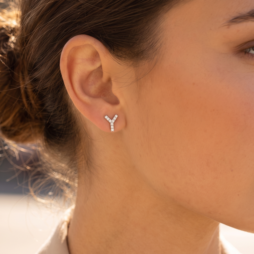 Pavé Y Studs