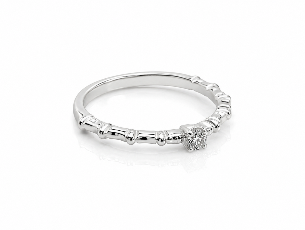 Noemi Mini Solitaire Ring