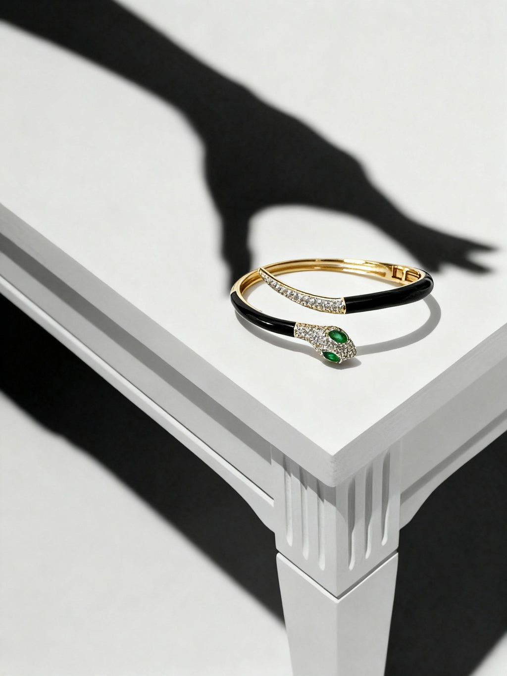 Verde Serpent Cuff