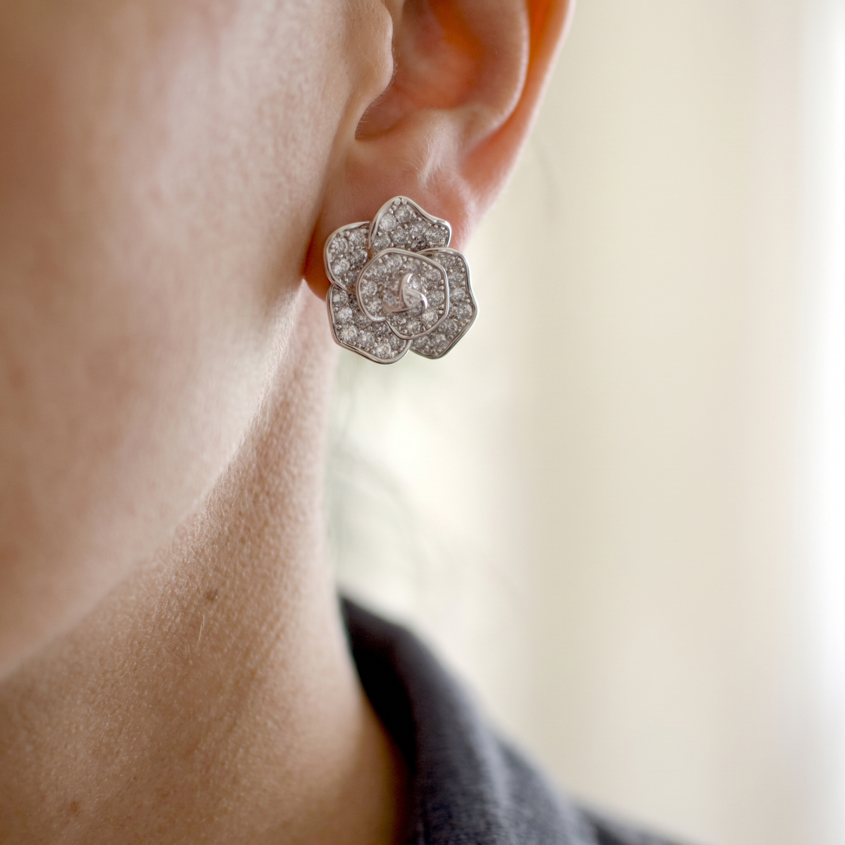 Rosette Studs