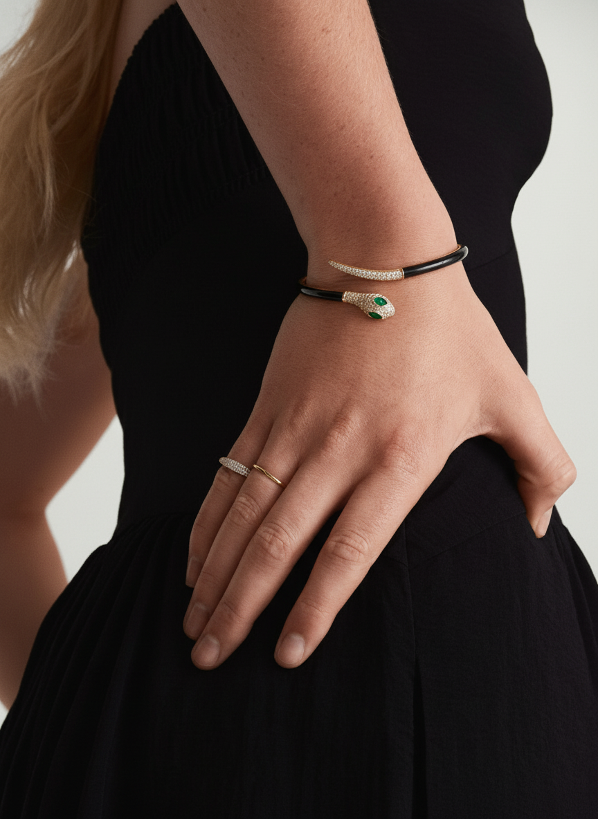 Verde Serpent Cuff