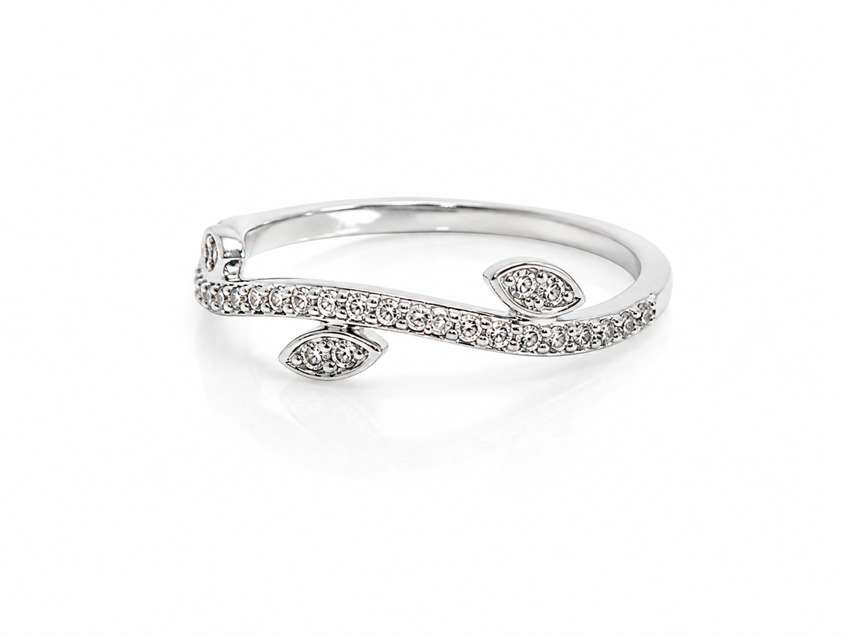Sylvie Leaf Ring