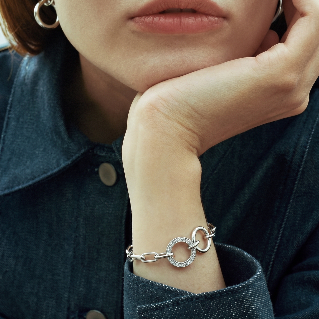 Pavé Loop Bracelet